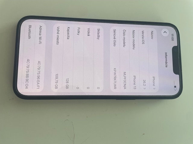 Krásny Iphone 13 128GB - 3