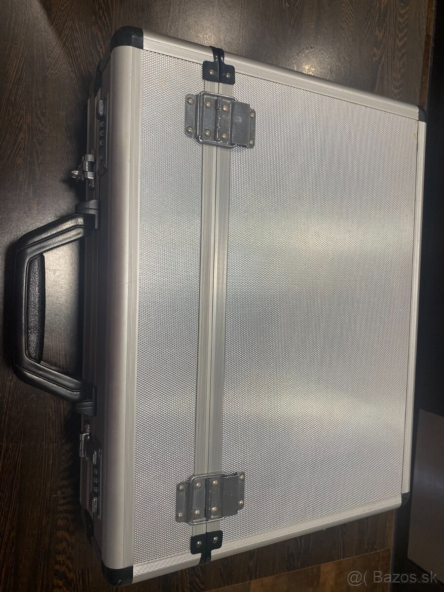 Zwilling kufrík na nože - 3