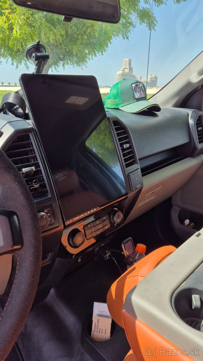 Upravený FORD F150 XL 4x4 V8 (09/2019) – 395 hp