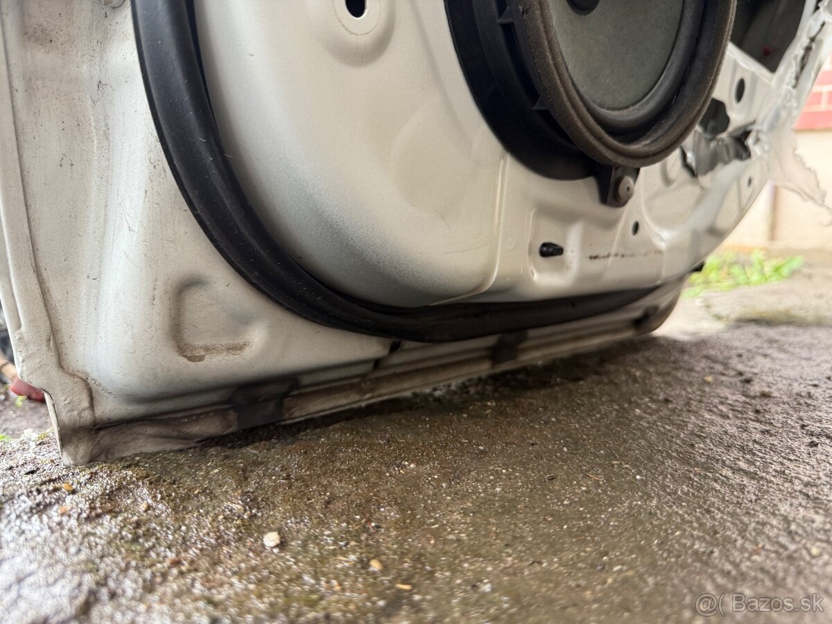 Pravé zadné dvere Toyota Auris II E180 Combi - 3