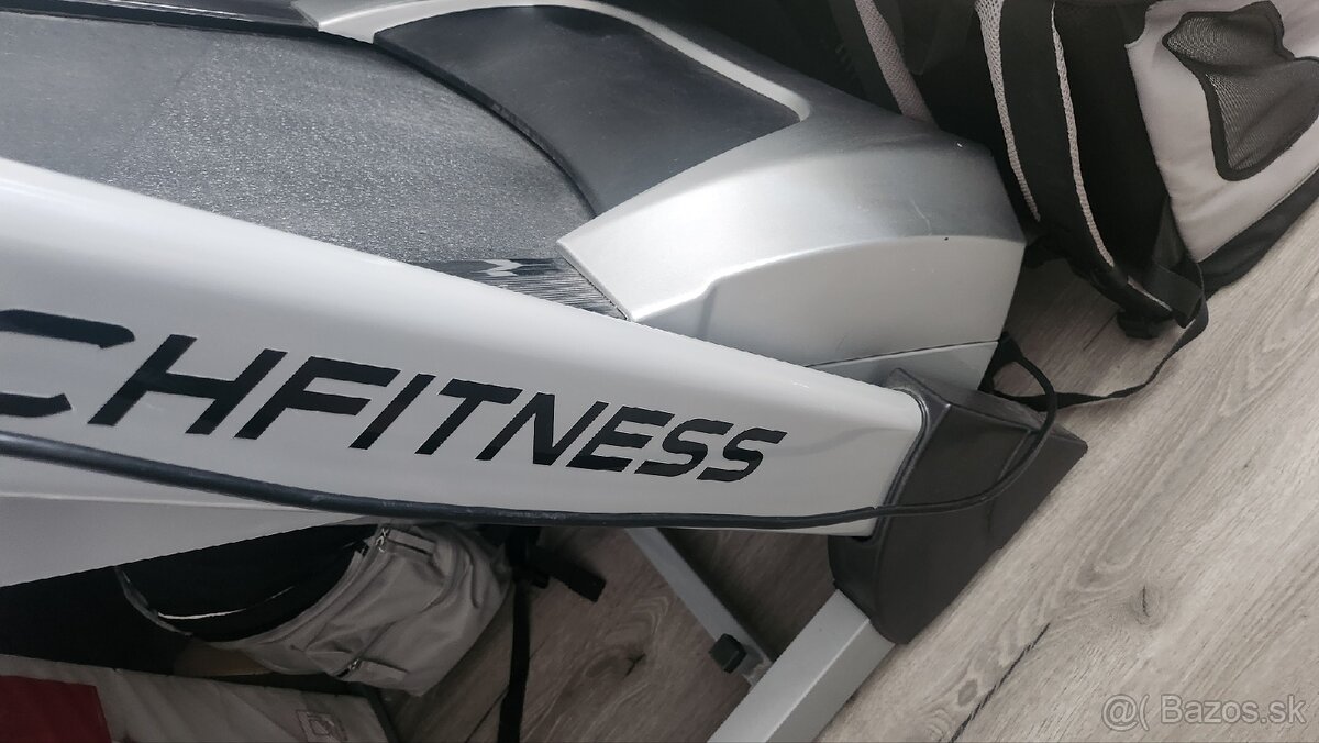 Predám profi bežecký 2 motorový pás Techfitness H 900 - 3