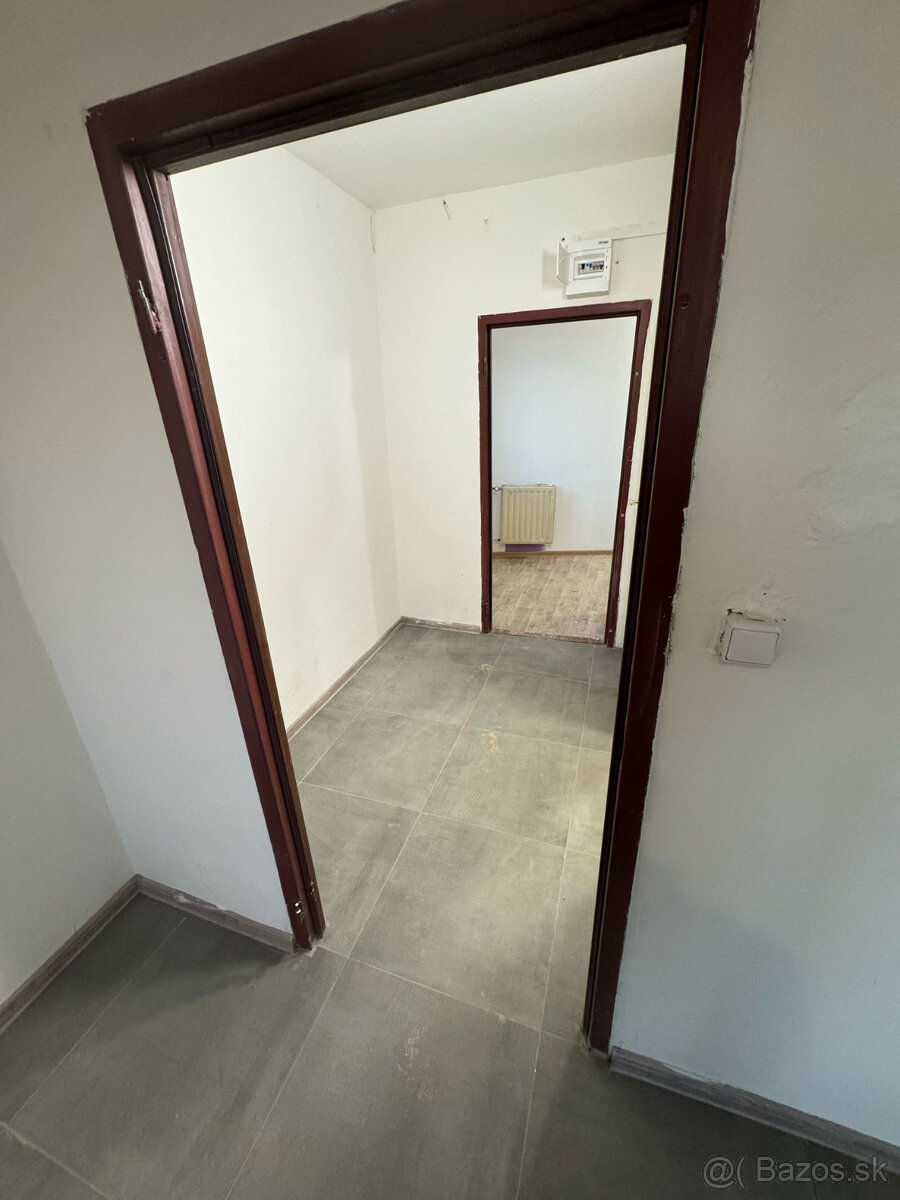 Predám 1 izb. byt v Žiari nad Hronom - 3