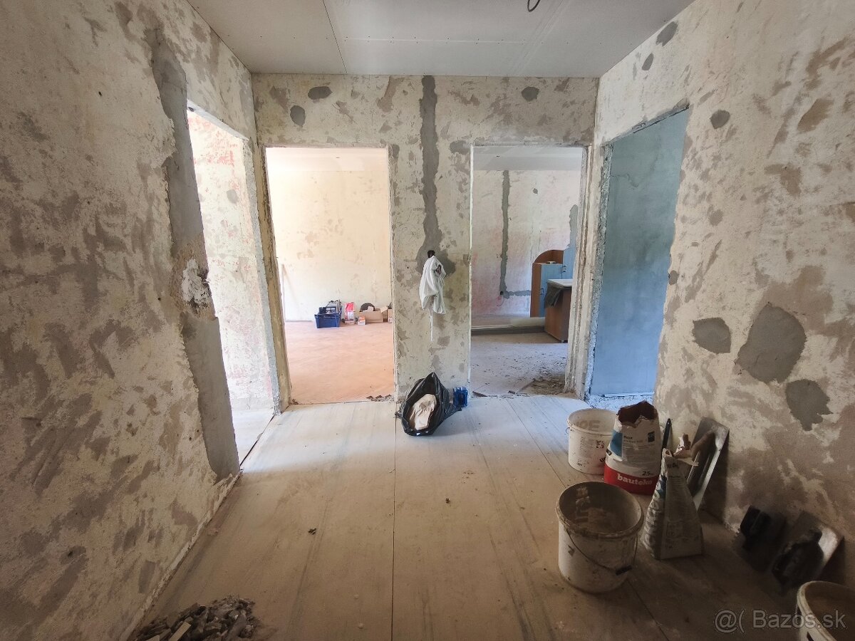 Predaj trojizbový byt Cinobaňa časť Katarinska Huta - 3