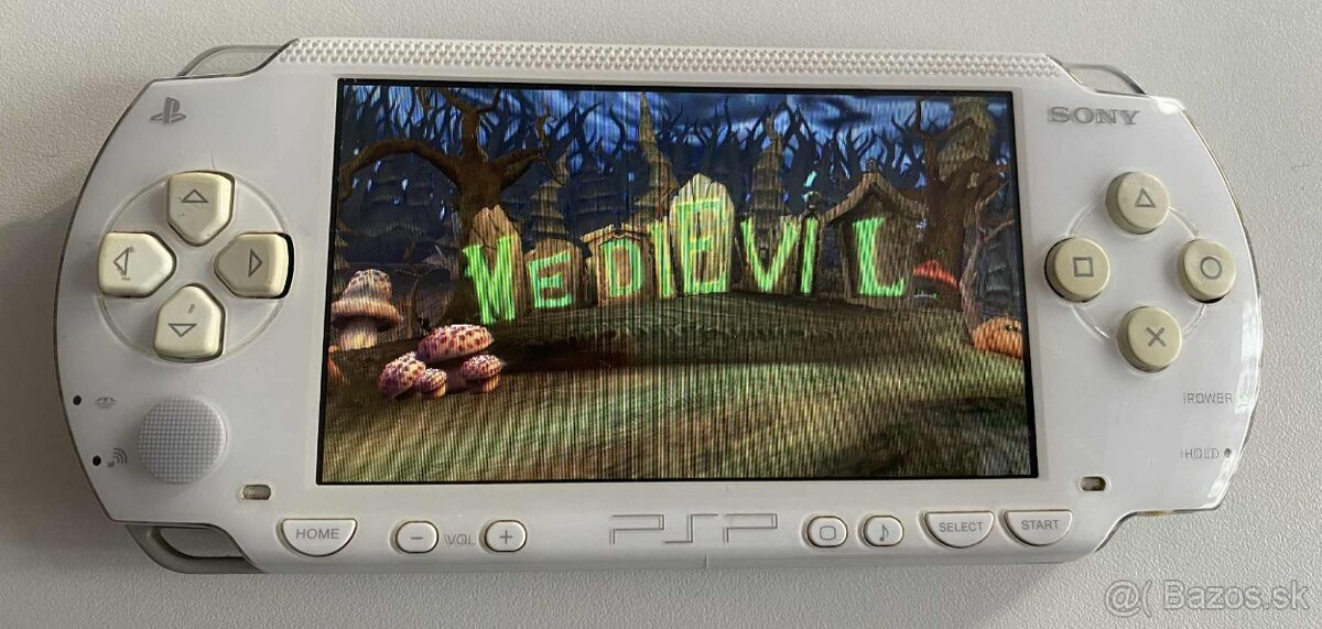 PSP 1000 White/Black + 64GB - 3