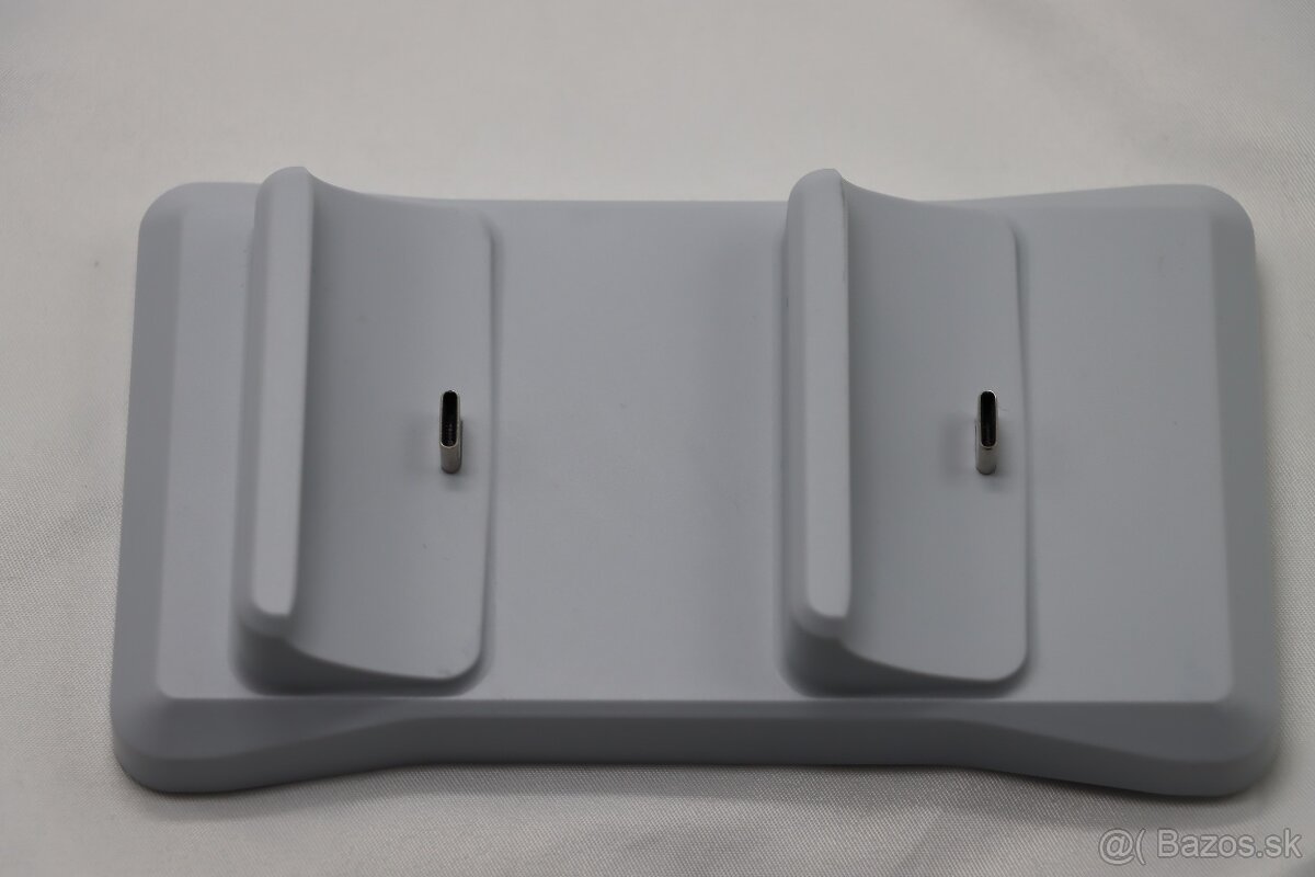 Nabíjacia stanica pre PS5 DualSense (2x) USB-C - 3