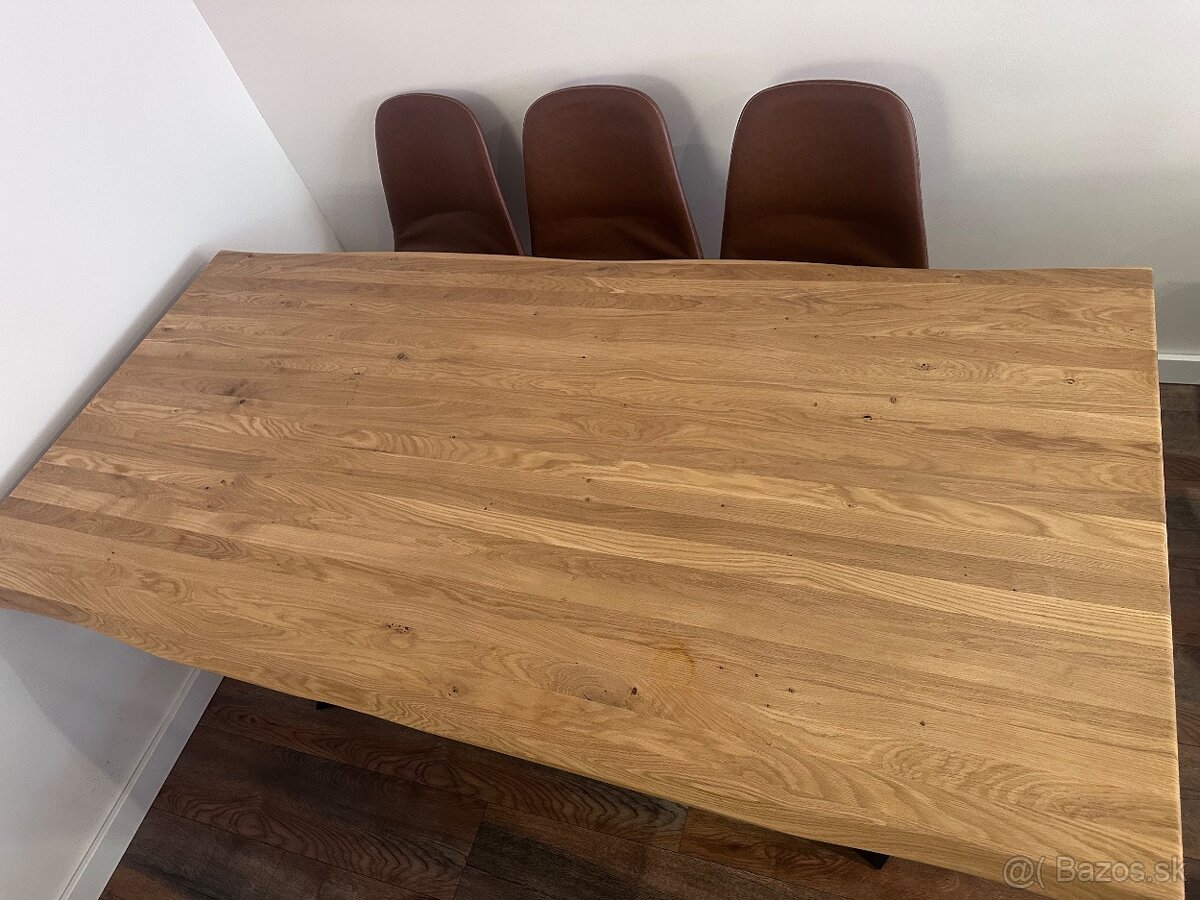 Masívny drevený stôl - 3