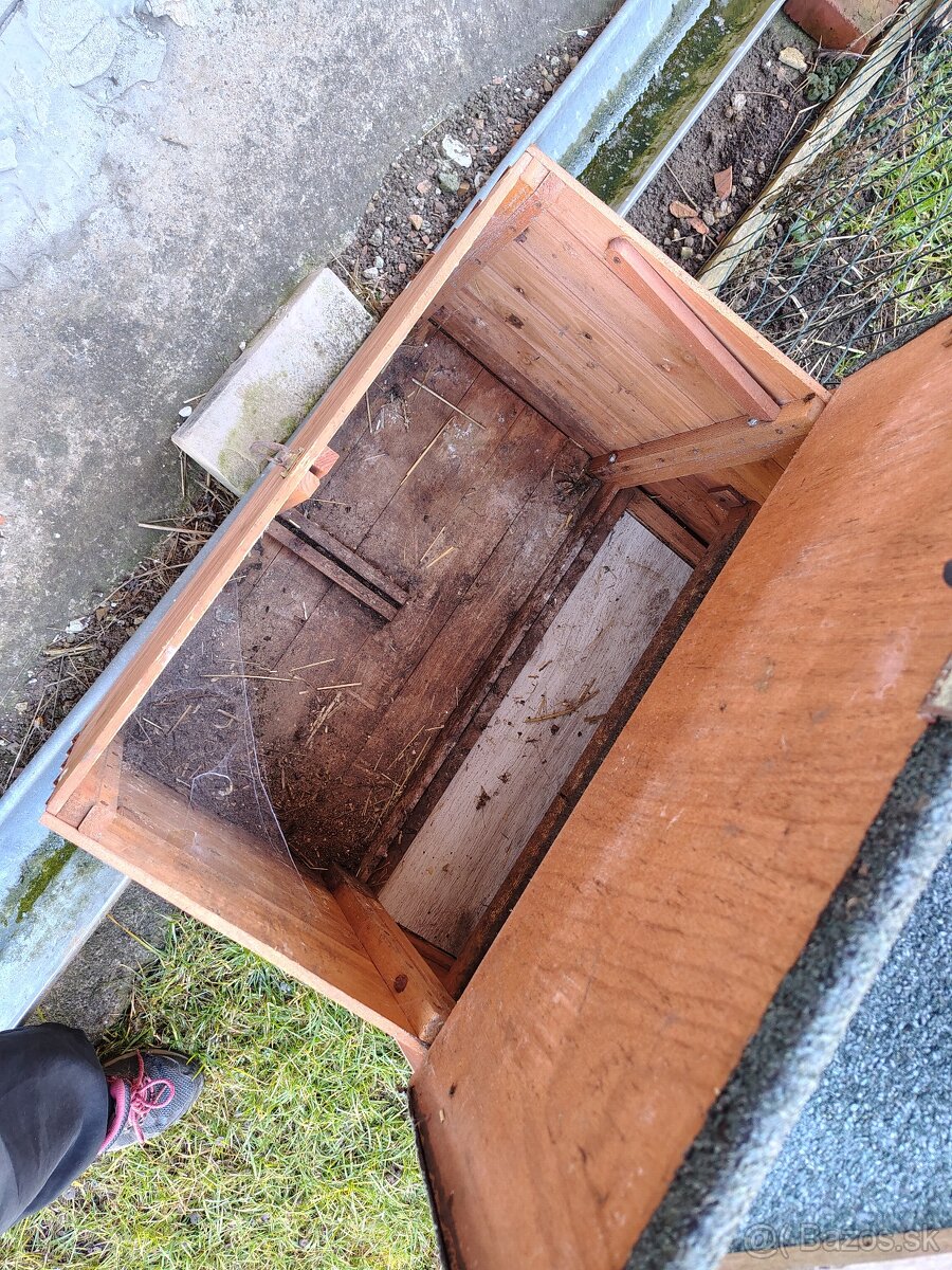 Kurník pre 4 nosnice - 3