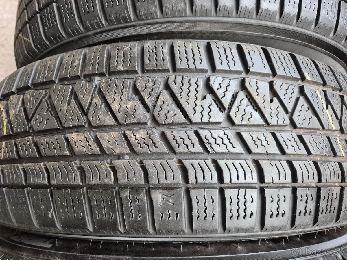 215/70 r16 zimné 4 ks KUMHO dezén 7,5 - 6,4 mm DOT2022 - 3