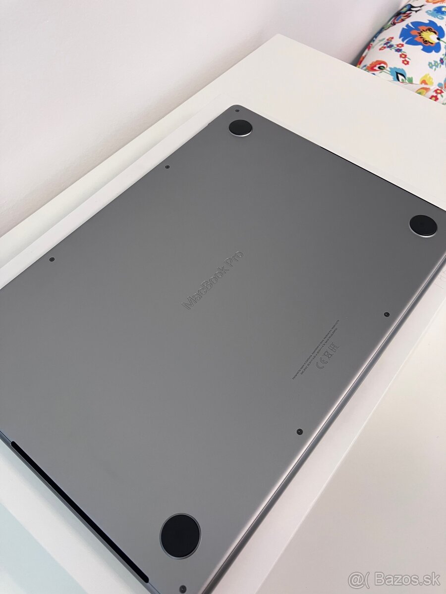 Apple Macbook Pro 14” - M2 Pro - 3