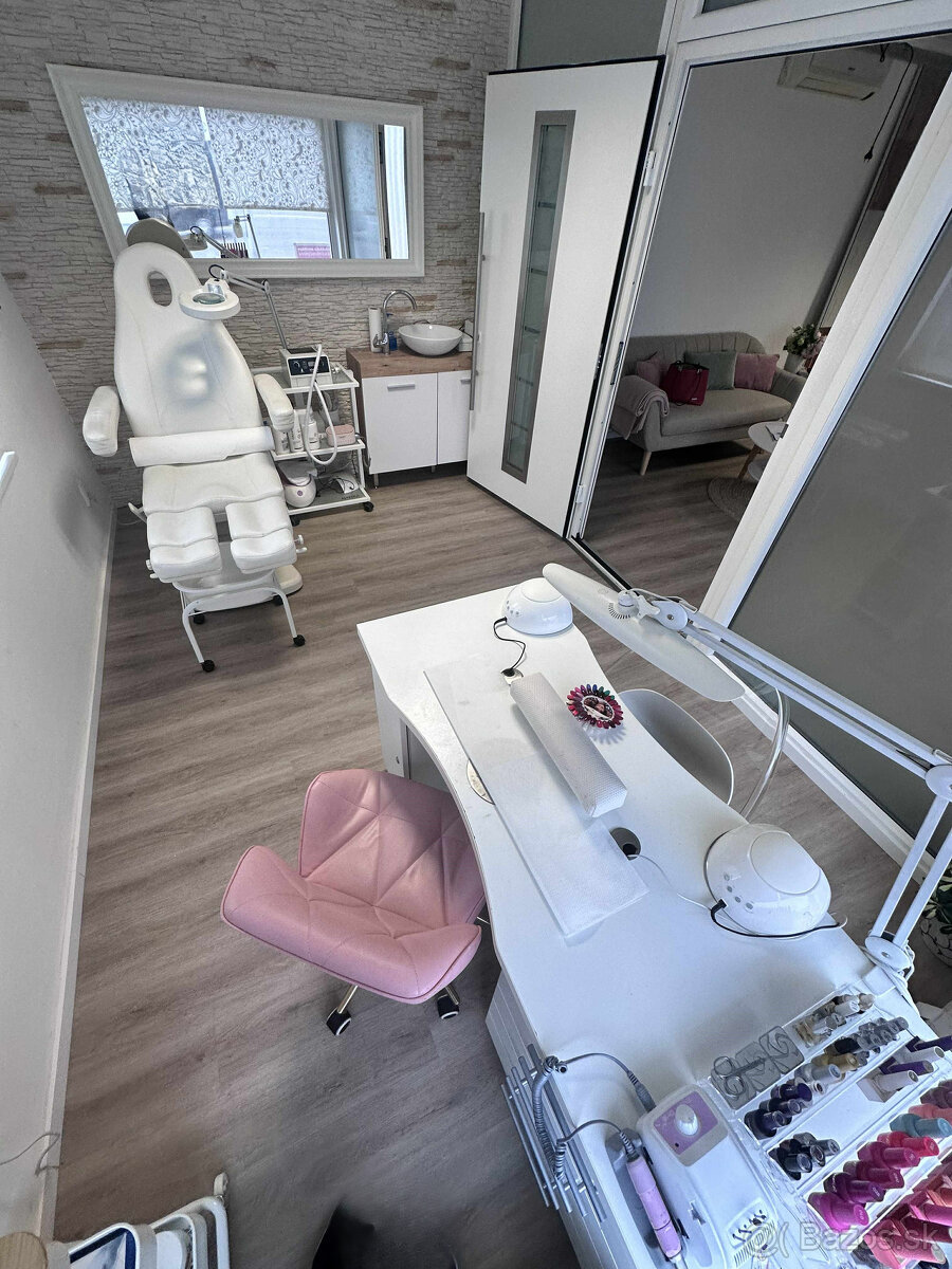 Na prenájom kompletne zariadený a funkčný salón manikúry a p - 3