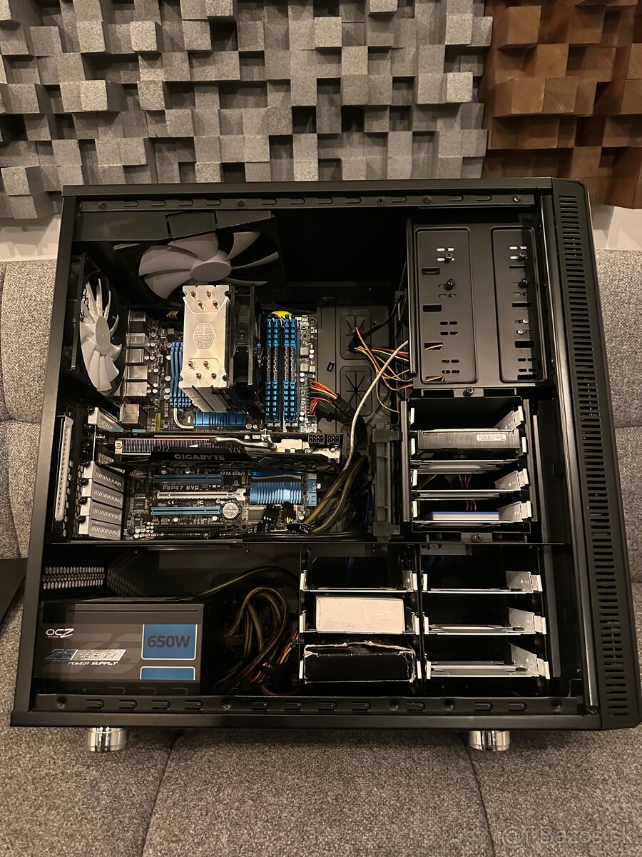 Skrina - FRACTAL Define XL Pearl Black - 3