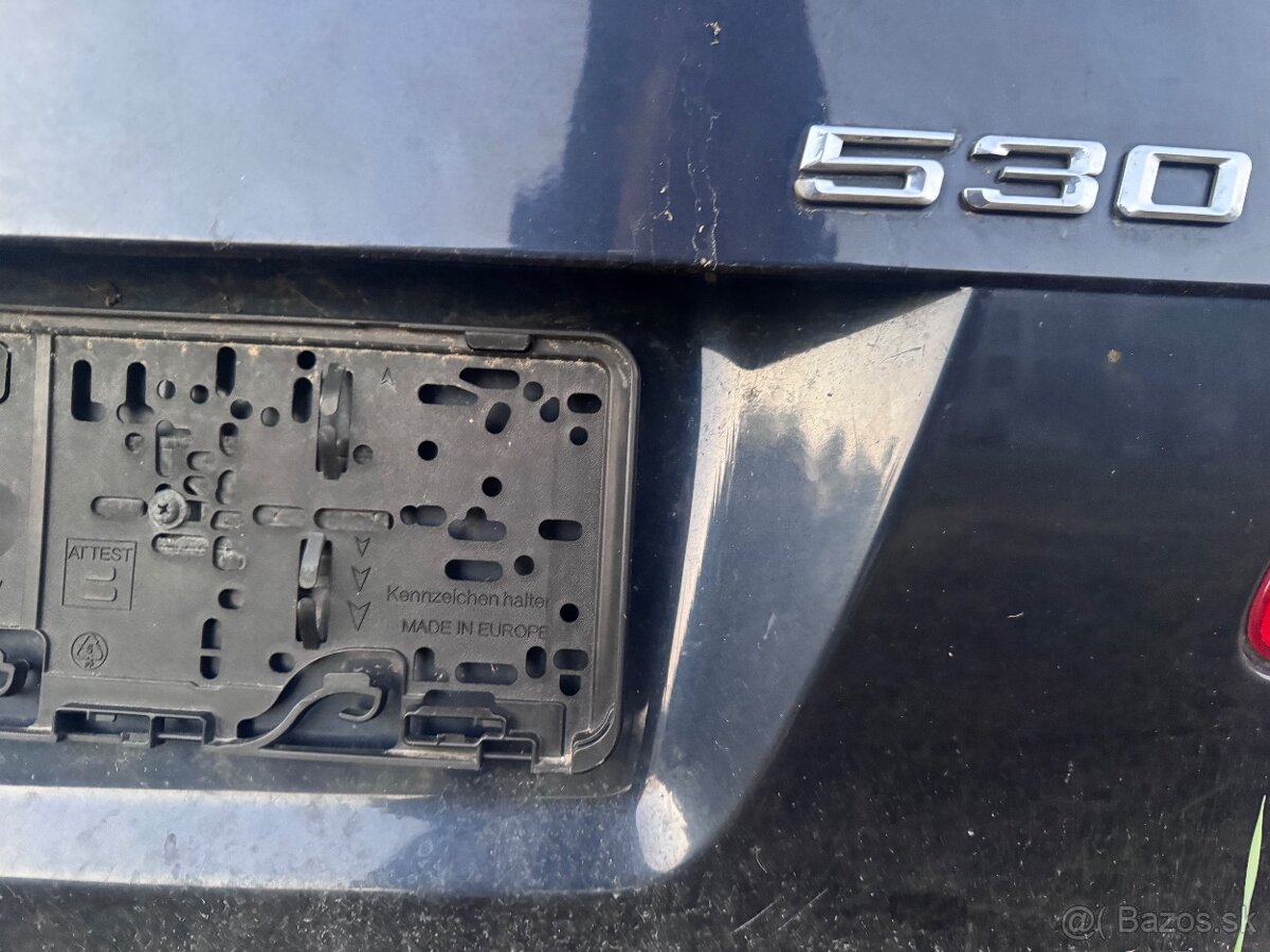 Predám kufrov dvere na e61 - 3