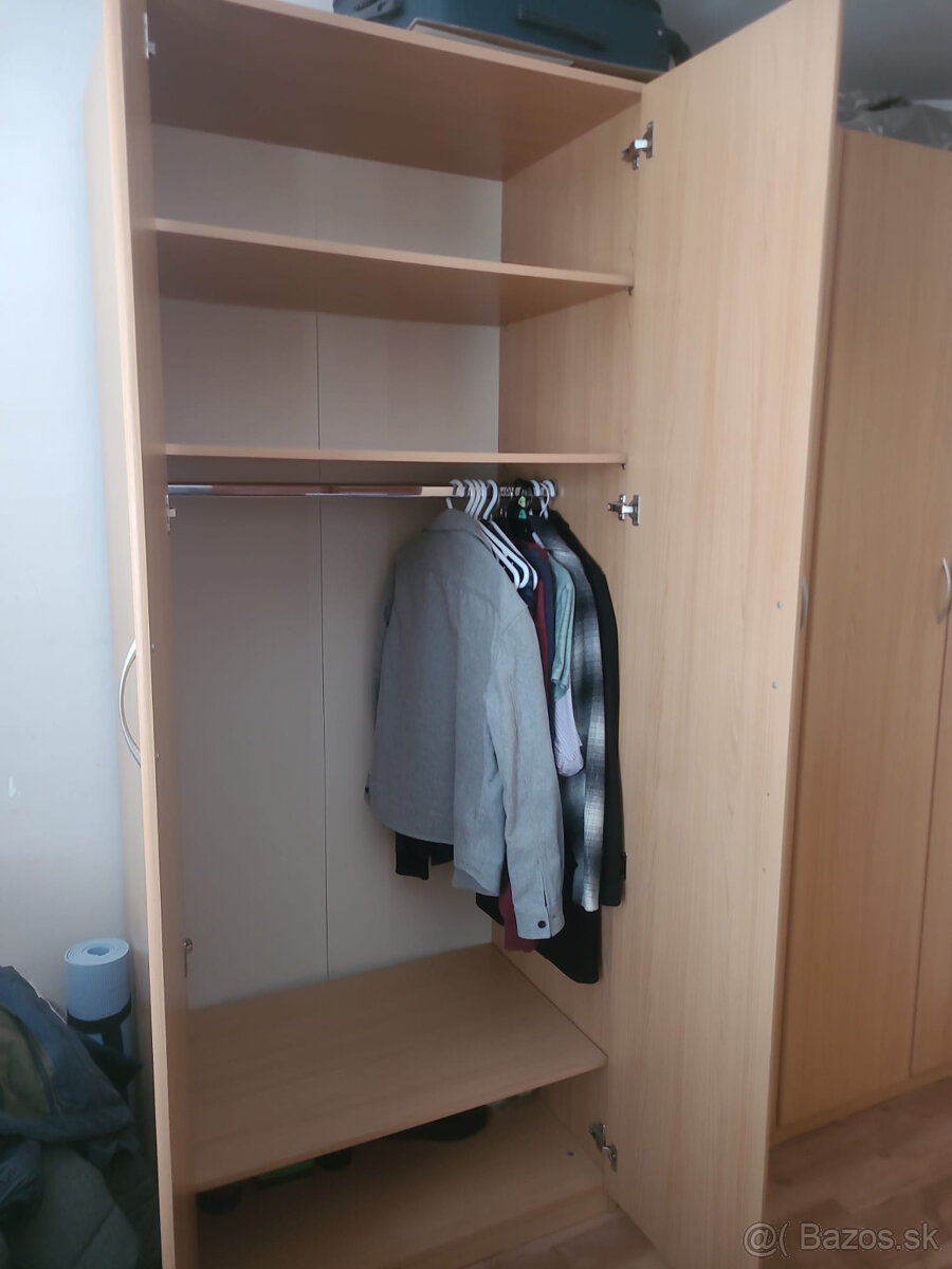 Veľká šatníková skriňa - 3