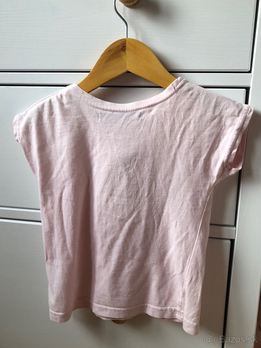 ————Bledoružové bavlnené tričko Pískacie, 92, 5.60 E— - 3