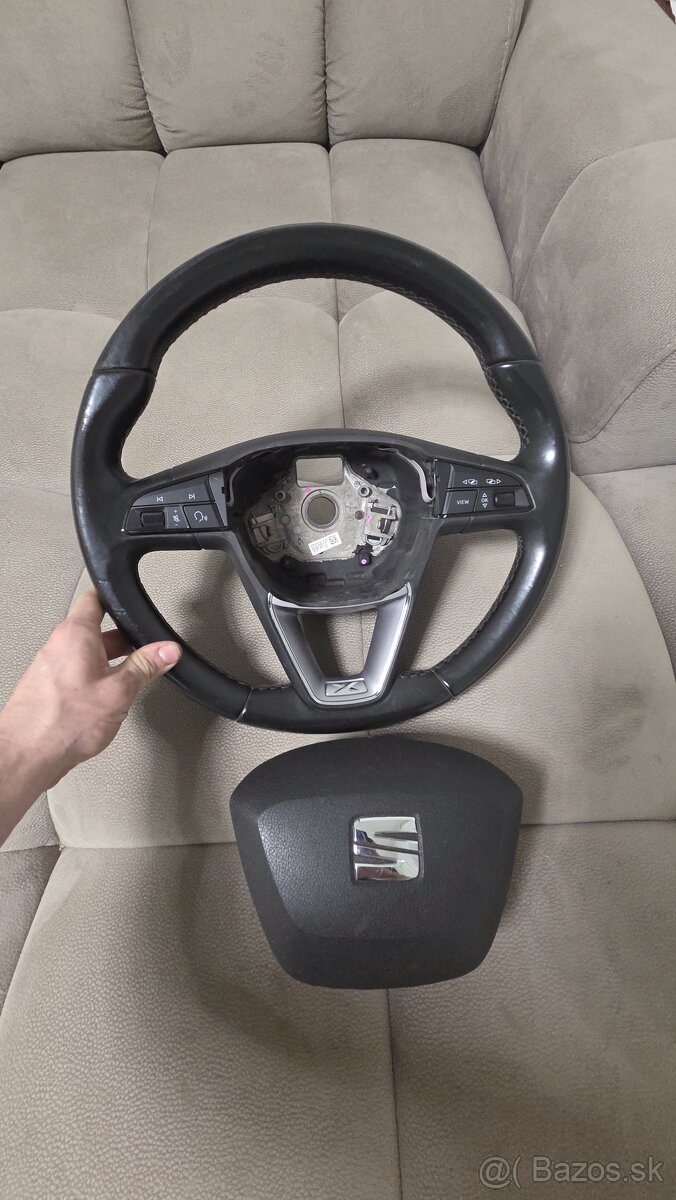 Volant SEAT LEON 5f lift excelence +Airbag - 3