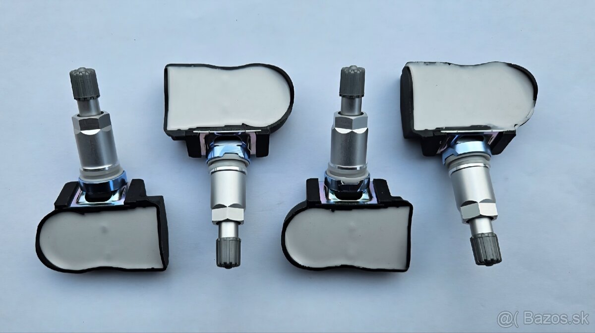 SUZUKI SNÍMAČE TLAKU PNEUMATÍK
- 3