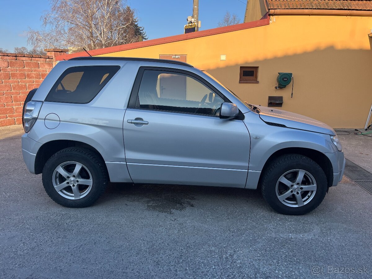 Suzuki Grand Vitara 1,6 VX 4x4 - 3
