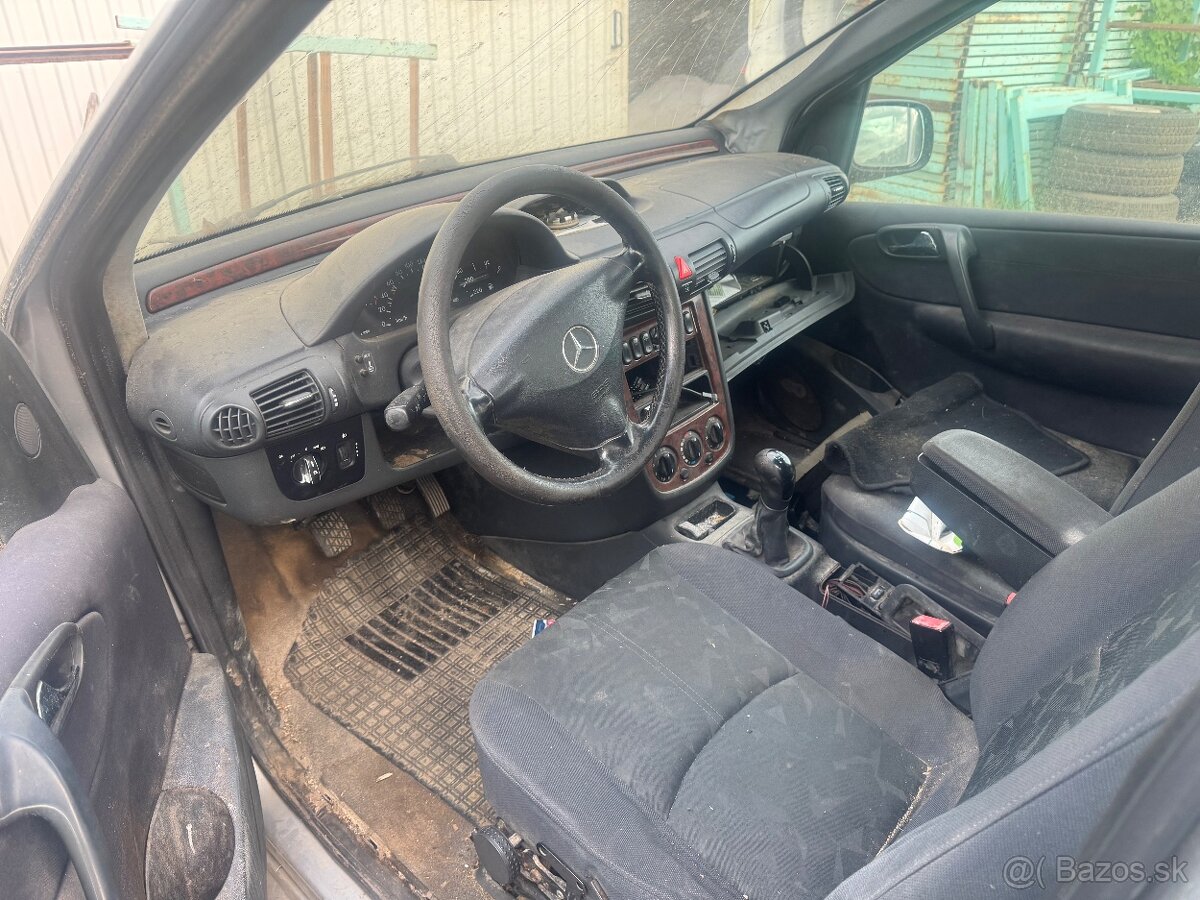 MERCEDES VANEO na náhradné diely ND - 3