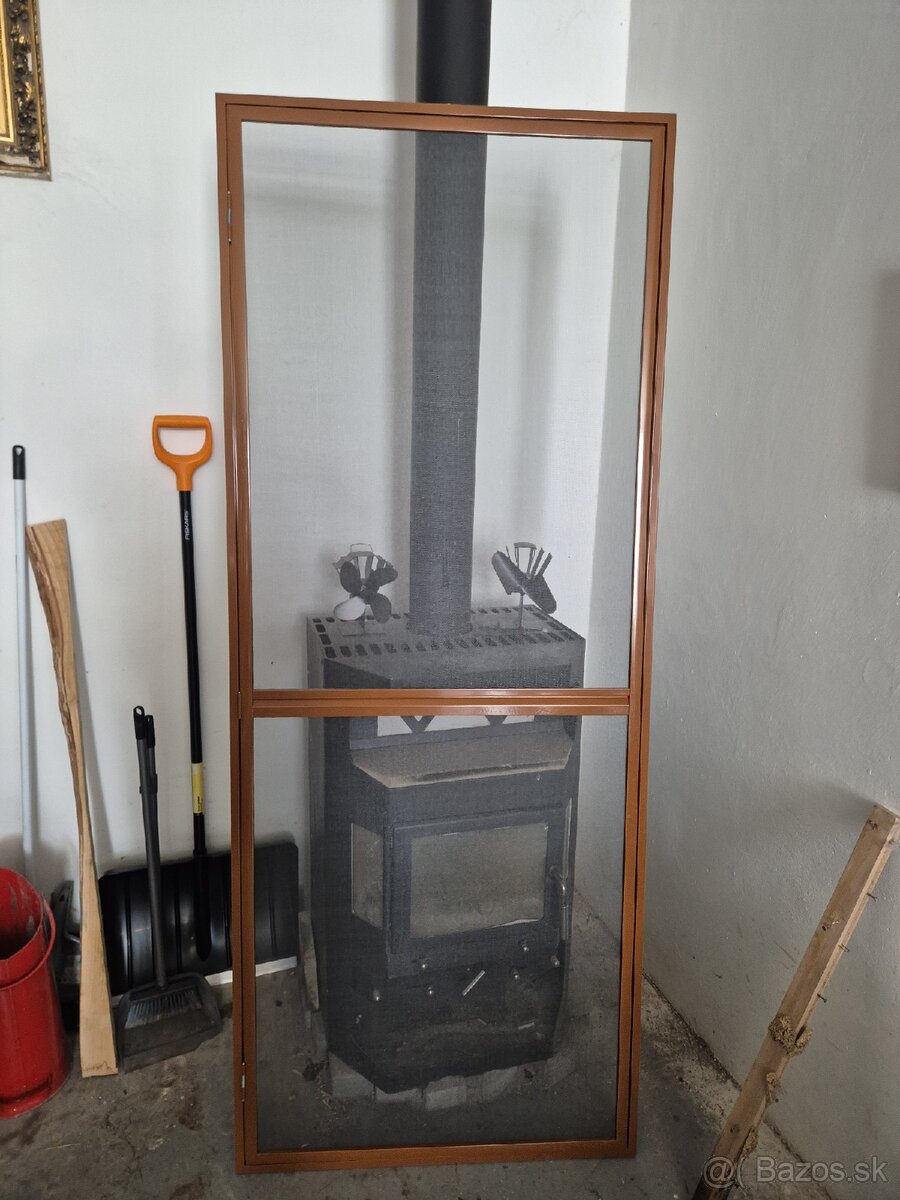 Predám sieťky proti hmyzu nové na balkónové dvere - 3