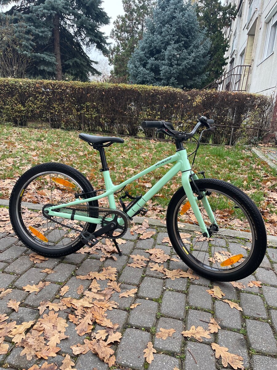 Detský bicykel SPECIALIZED 20 - 3
