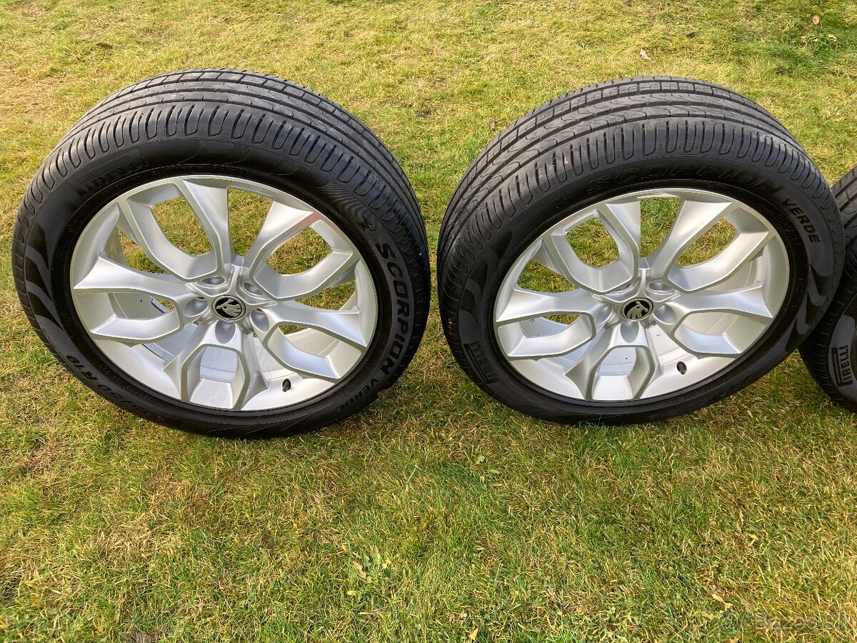 Predám letnú sadu škoda 5x112 7J ET43 235/50 R19 - 3