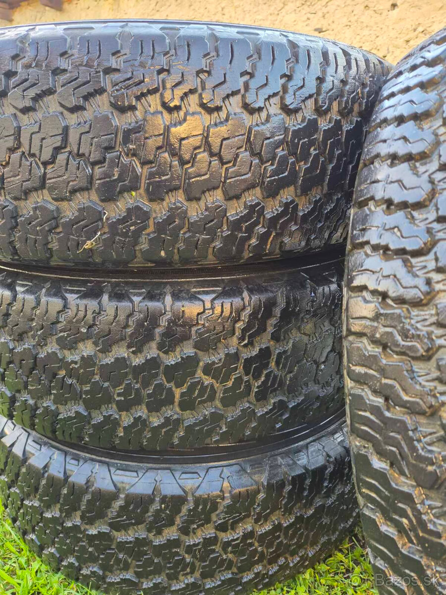 Hlinkové disky Nissan Terrano II 6x139,7 R17 - 3