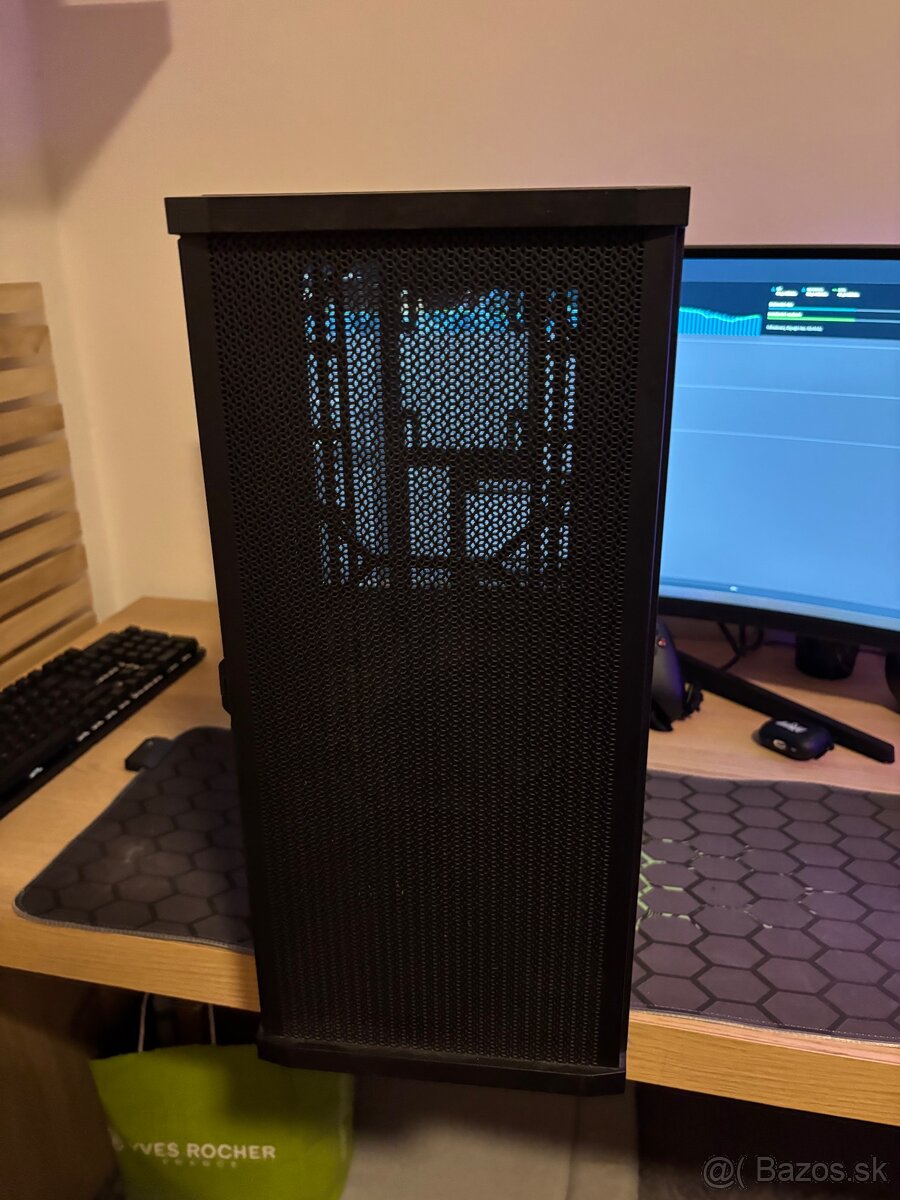 Zalman Z10 pc skrinka - 3