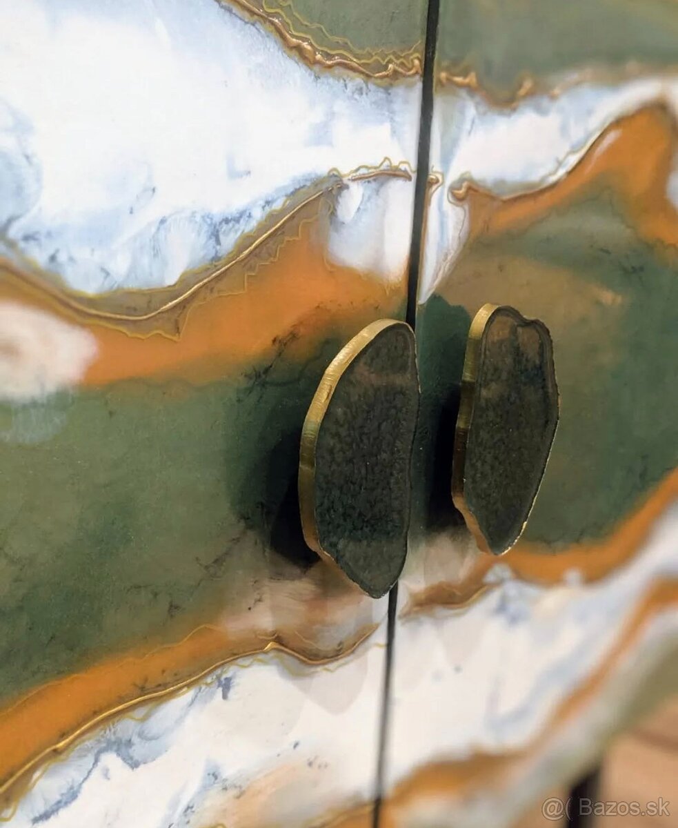 Bar- barová skrinka - 3