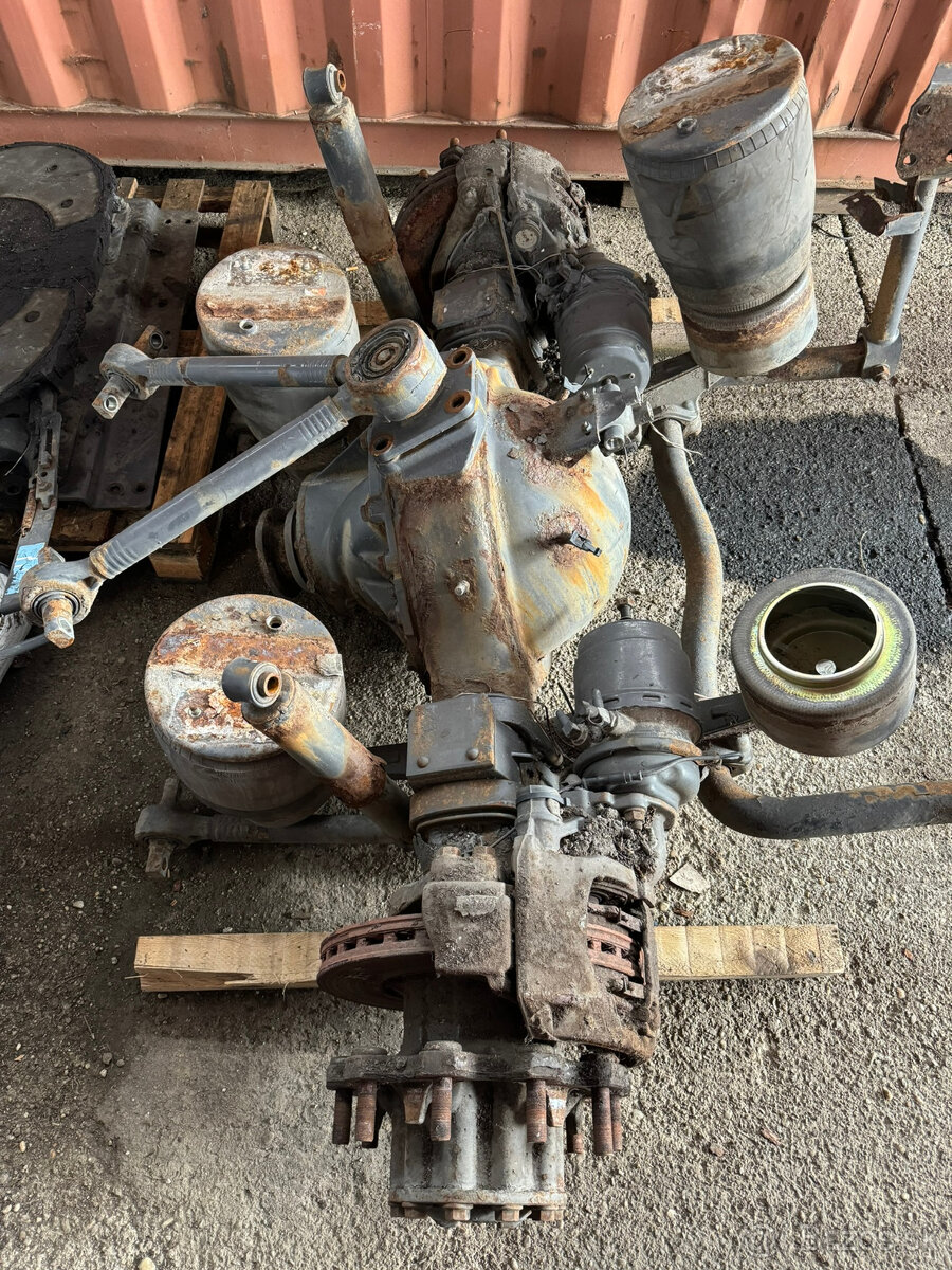 DAF XF105 náhradné diely - 3