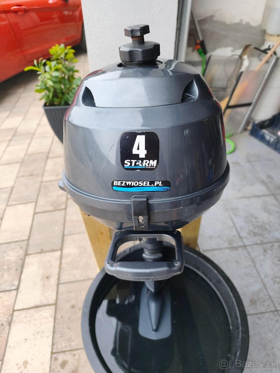 Závesný lodný motor - 3