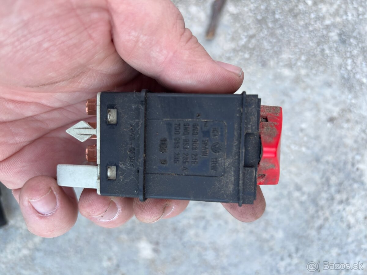 Výstražný trojuholník vw t4 - 3