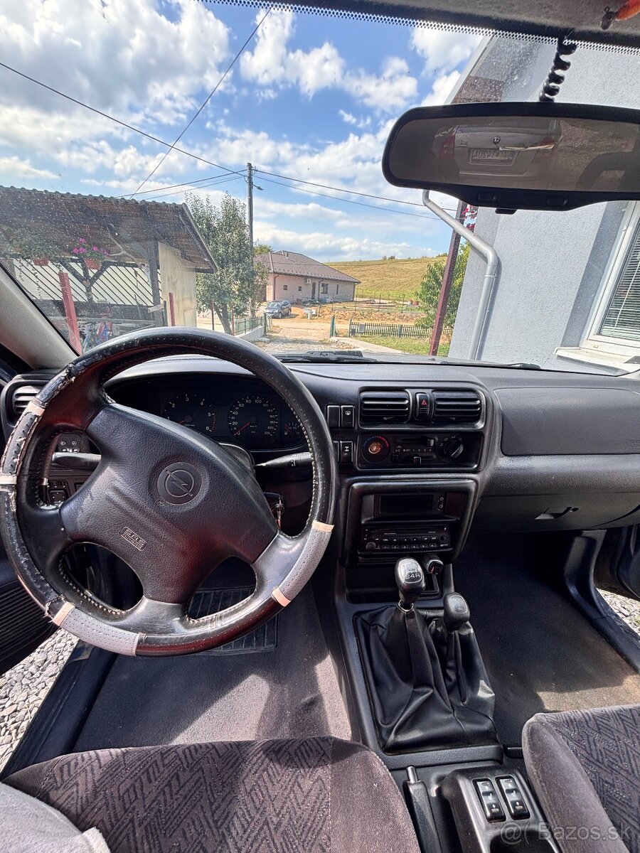 Opel frontera - 3
