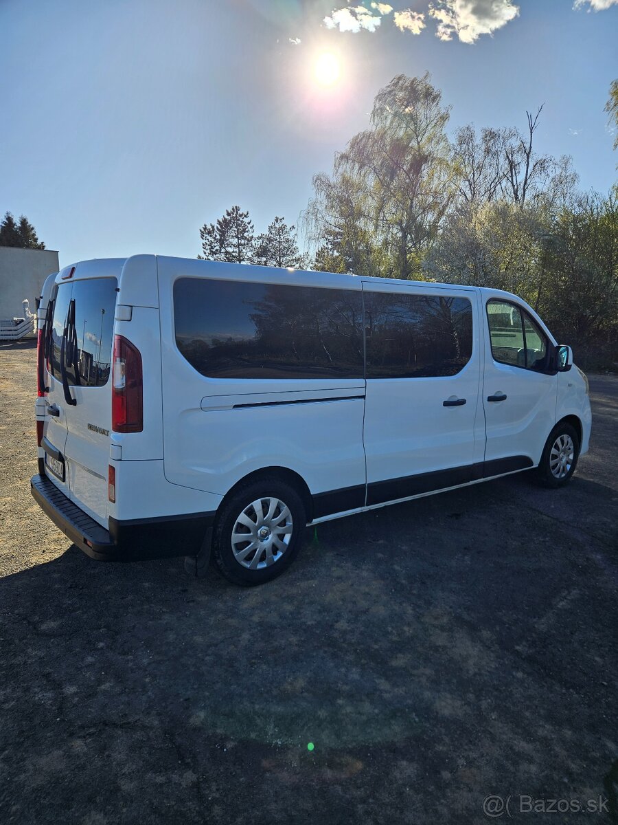Prenájom 9 miestnej dodávky Renault Trafic - 3
