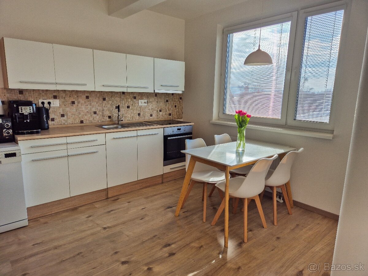 Prenájom-2 Izbový byt, novostavba, parkovanie, klima - 3