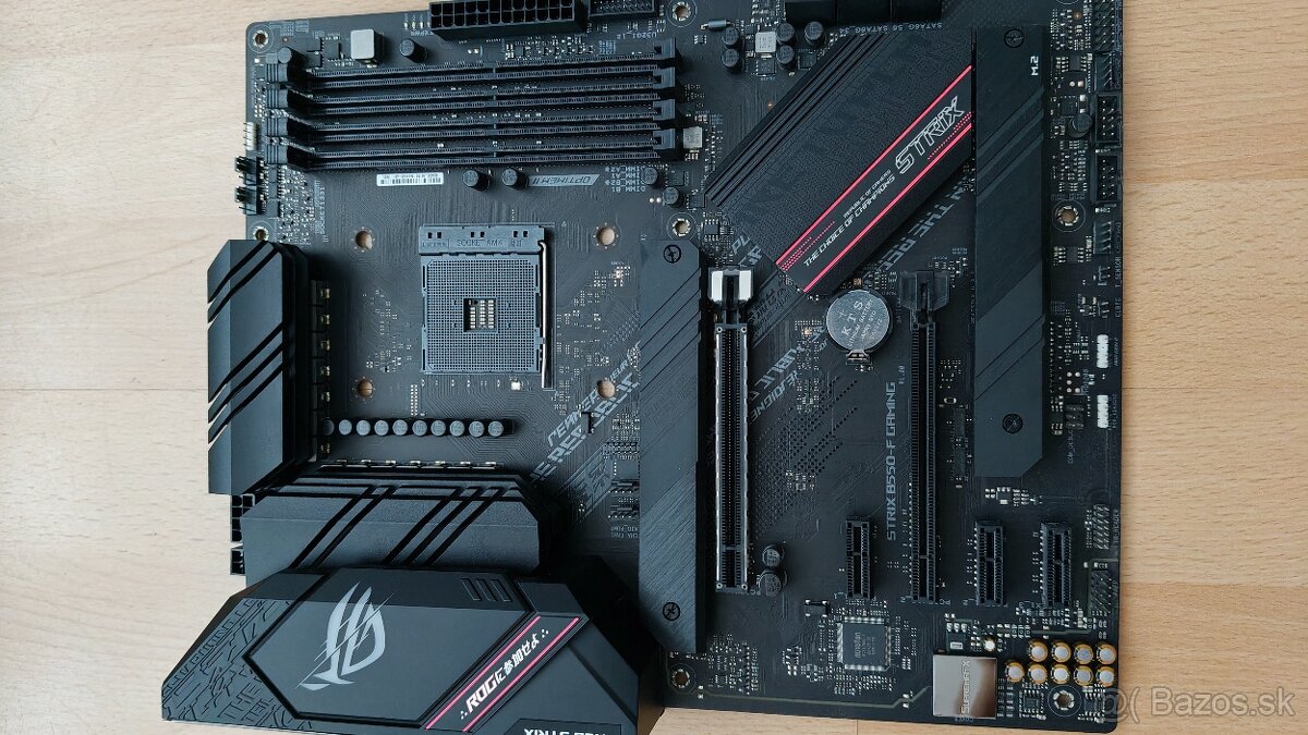 ASUS ROG STRIX B550-F GAMING - 3