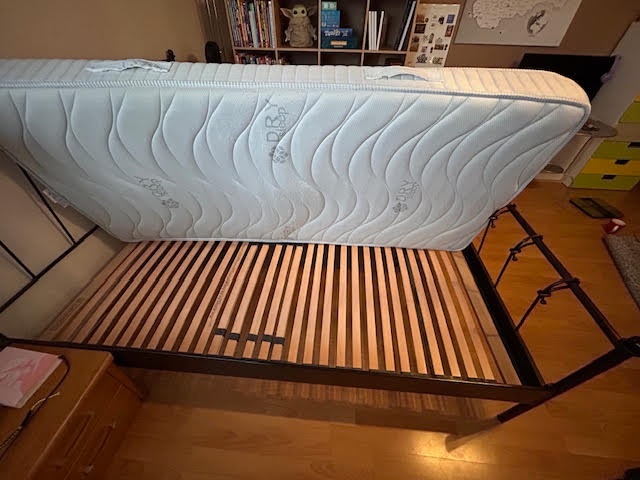 štýlová manželská posteľ - 3