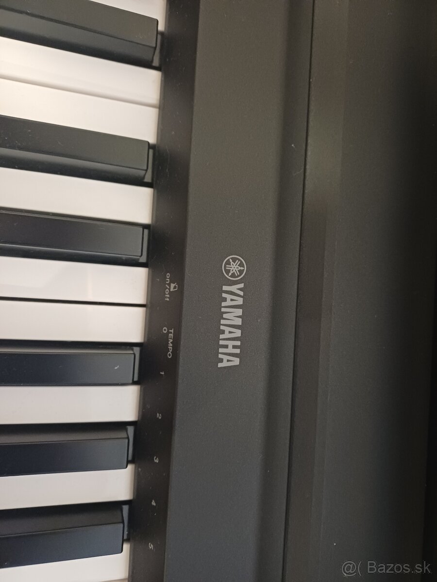 Predám klavír yamaha p45 - 3