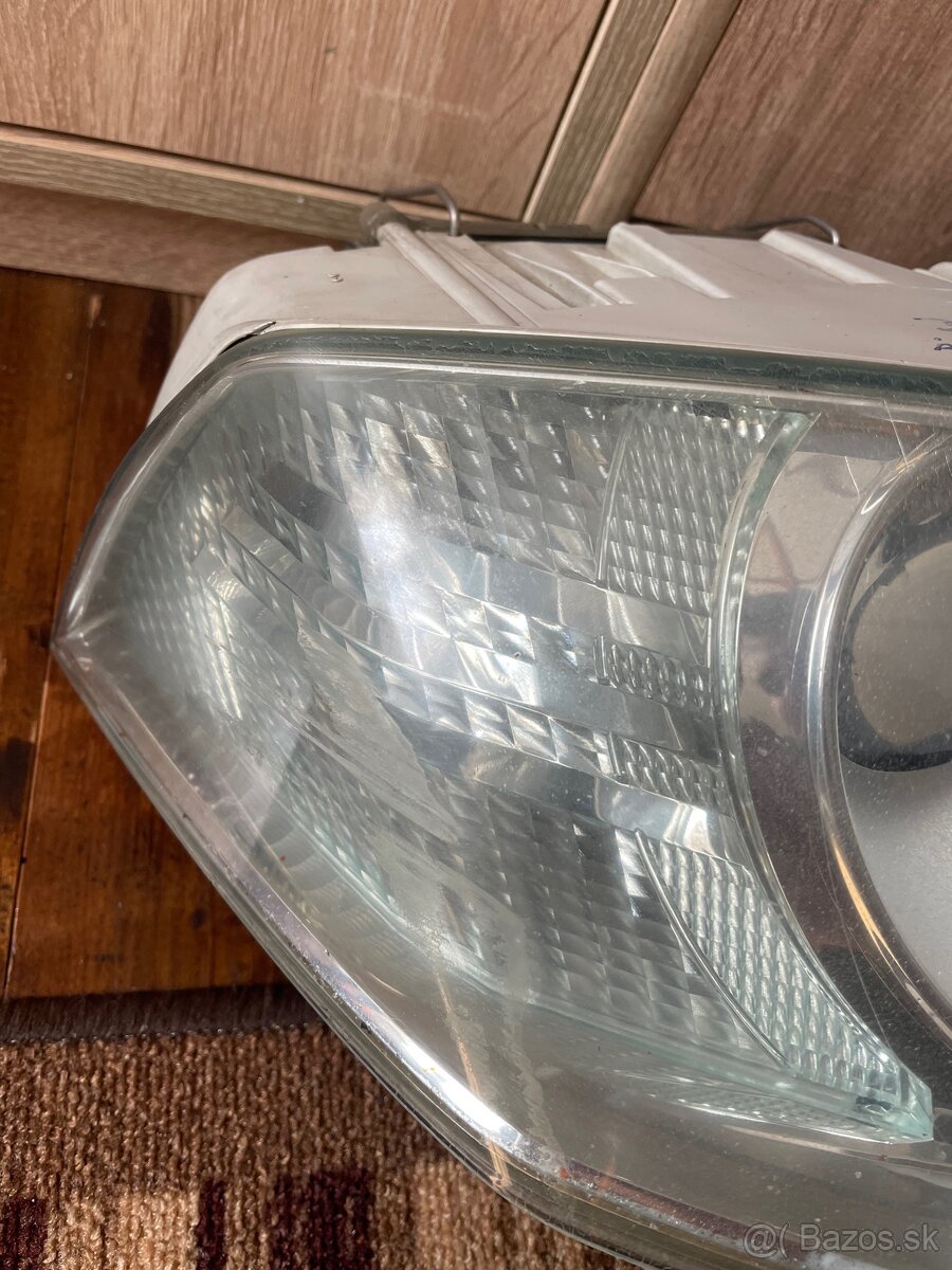 Predné svetlá octavia 2 - 3