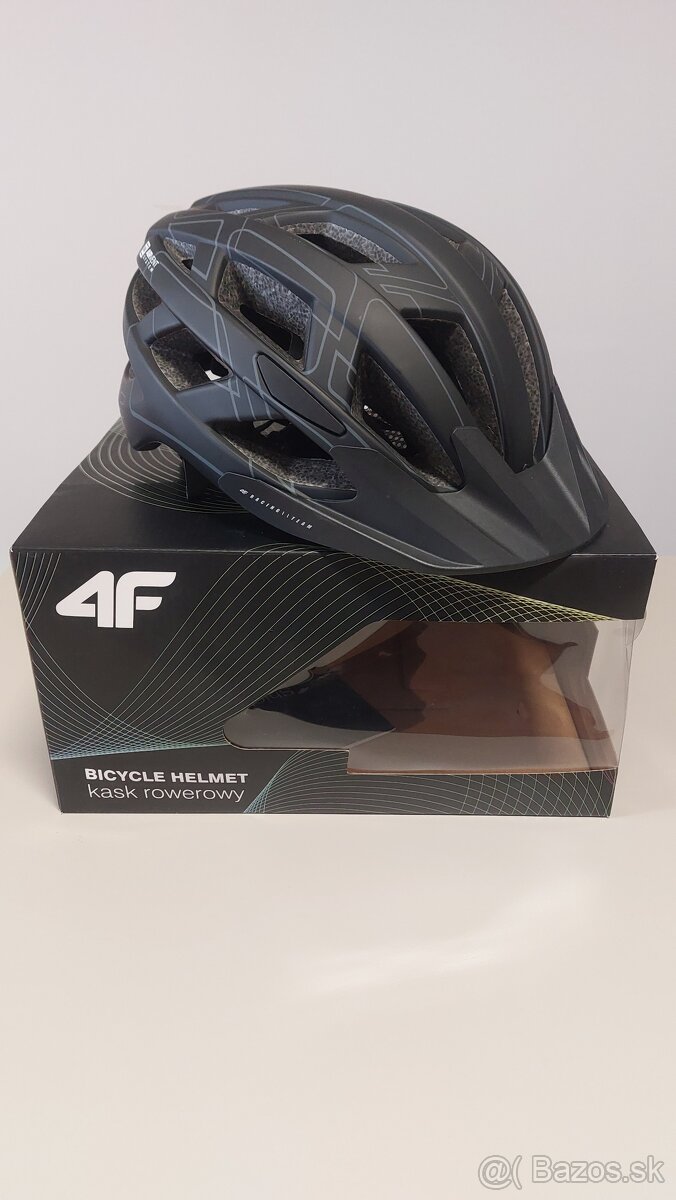 4F cyklistická helma čierna - 3