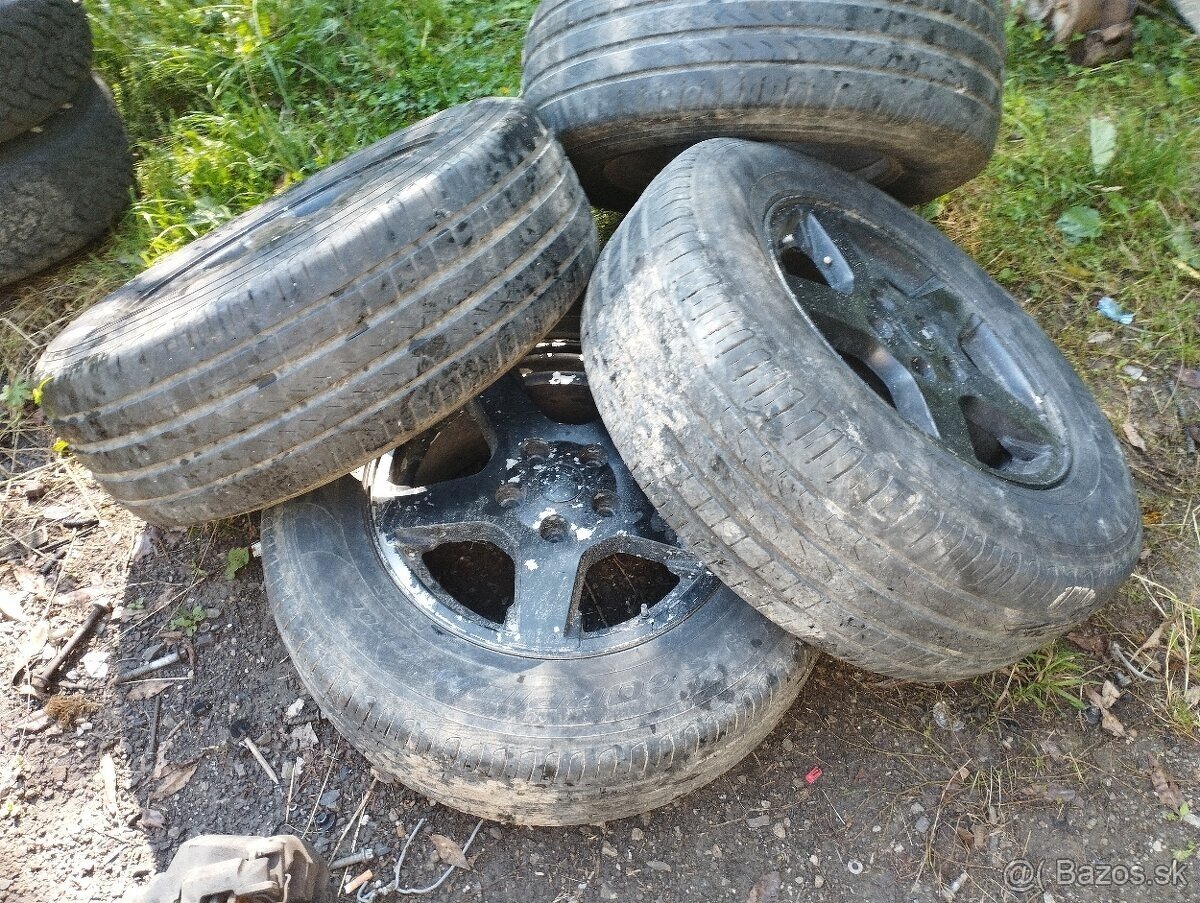 Predam kolesa jeep 245/65-R17 - 3