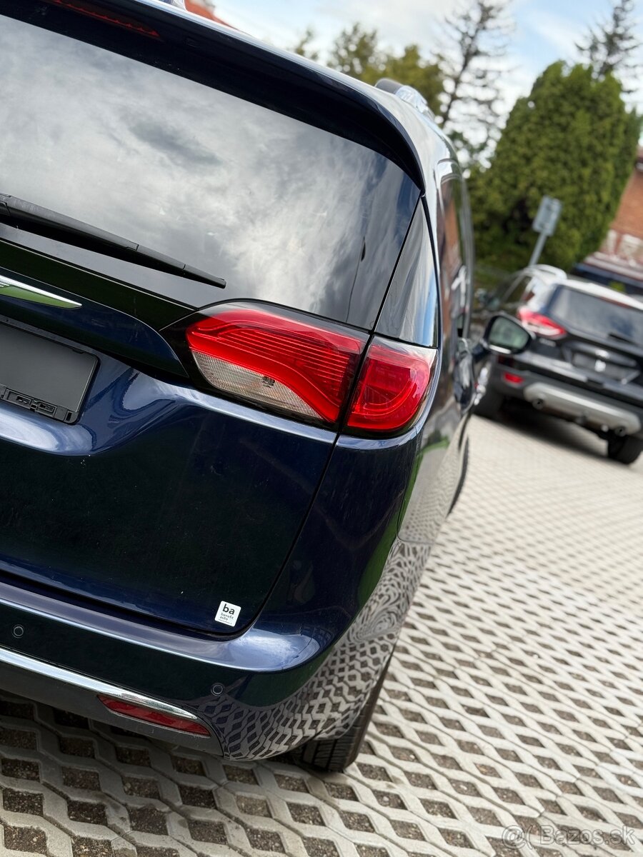 Chrysler Pacifica II - informácie v popise - 3