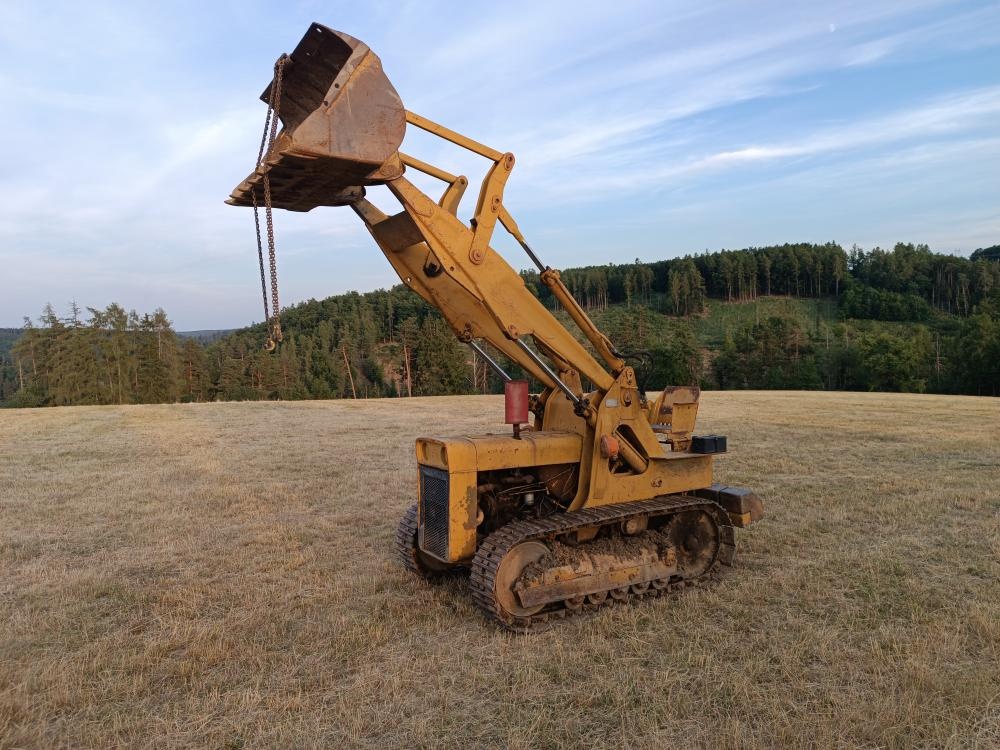 Pásový nakladač,buldozer Massey Ferguson MF 244 3 válec - 3