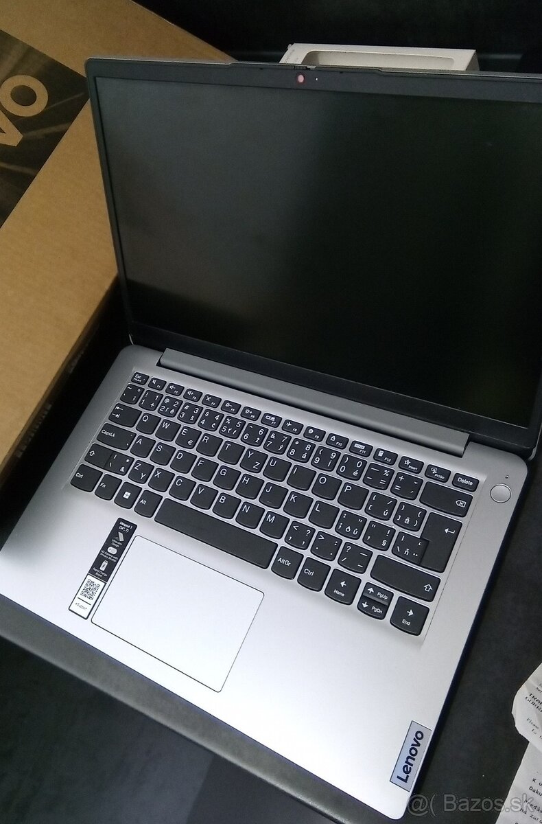 LENOVO IdeaPad 1 14ADA7 14" HD AMD 3020e - 3