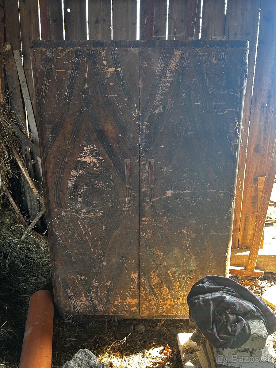 Predam staru 60 rocnu skrinu - 3