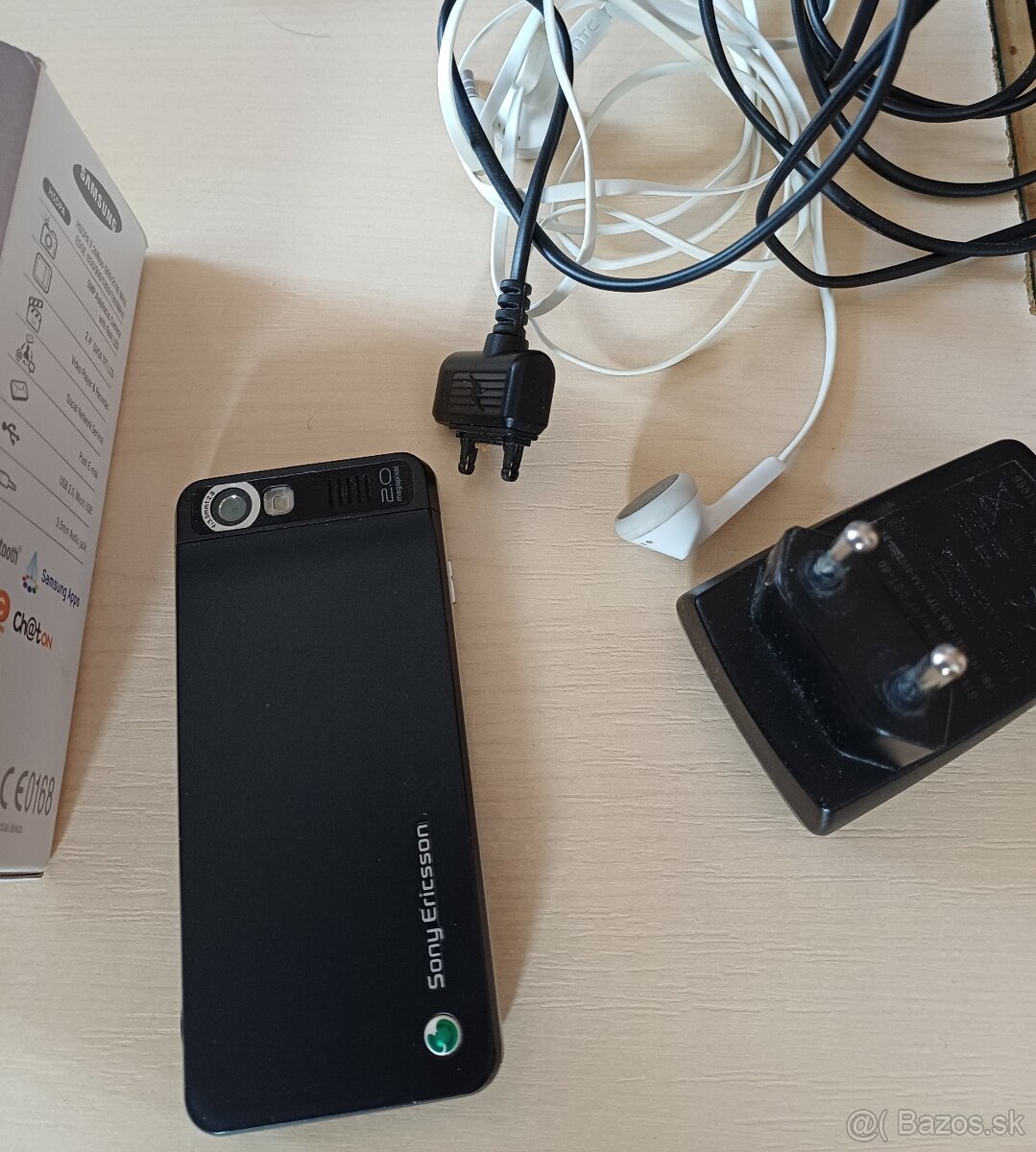 Sony Ericsson S302 - 3