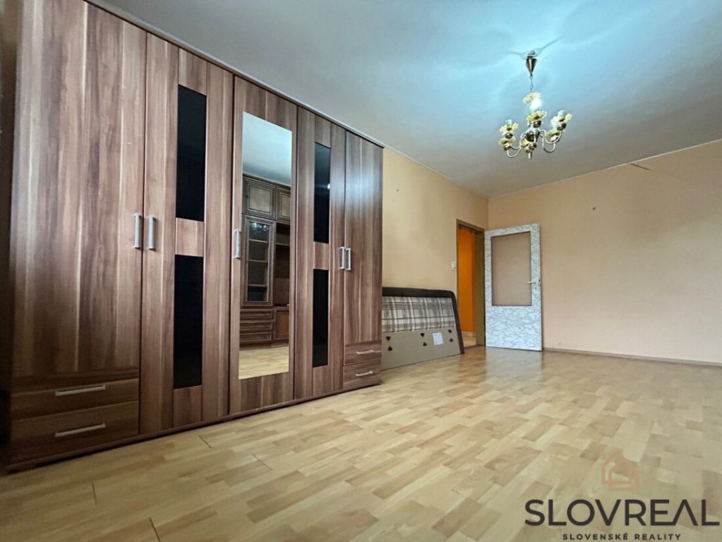 SLOVREAL - na predaj 2i byt Levice - 3