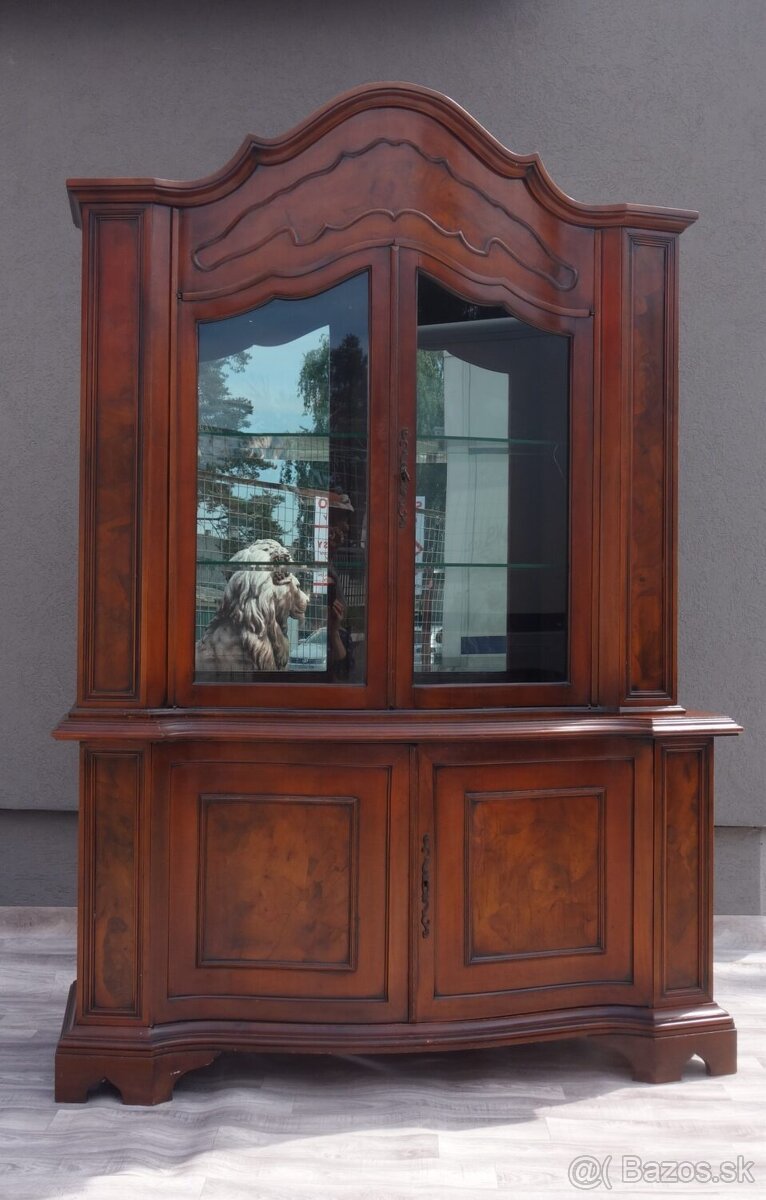 Vitrína rustikálna. - 3