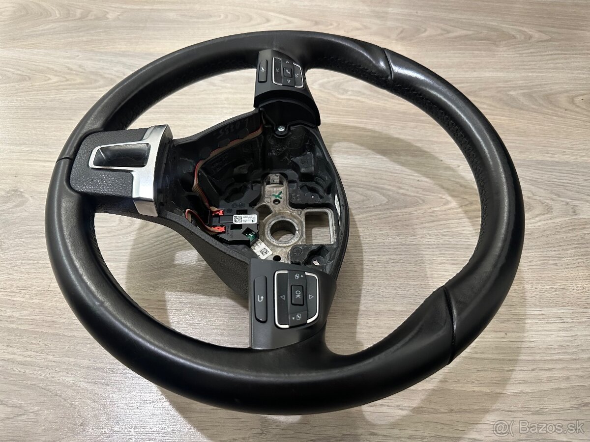 Trojramenný kožený volant vw group - 3