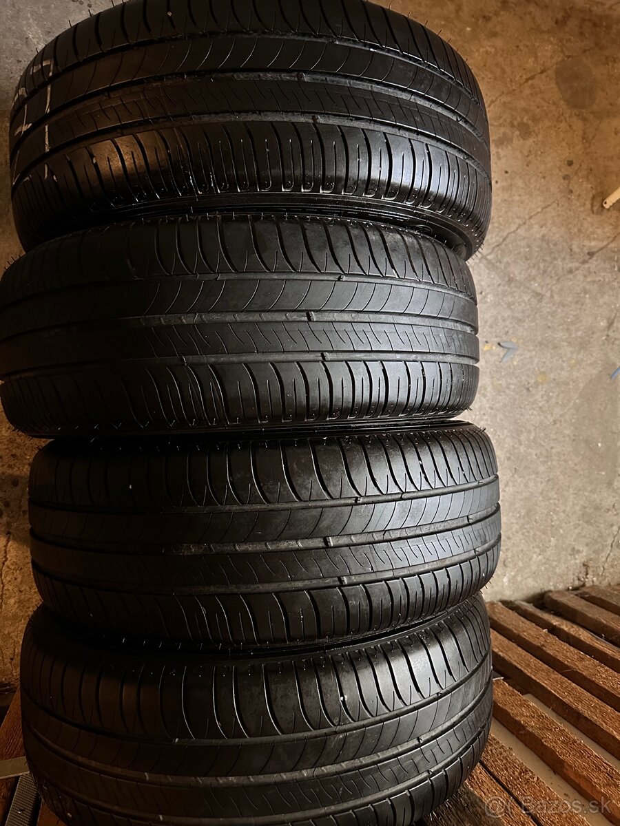 205/55r16 Michelin energy saver - 3