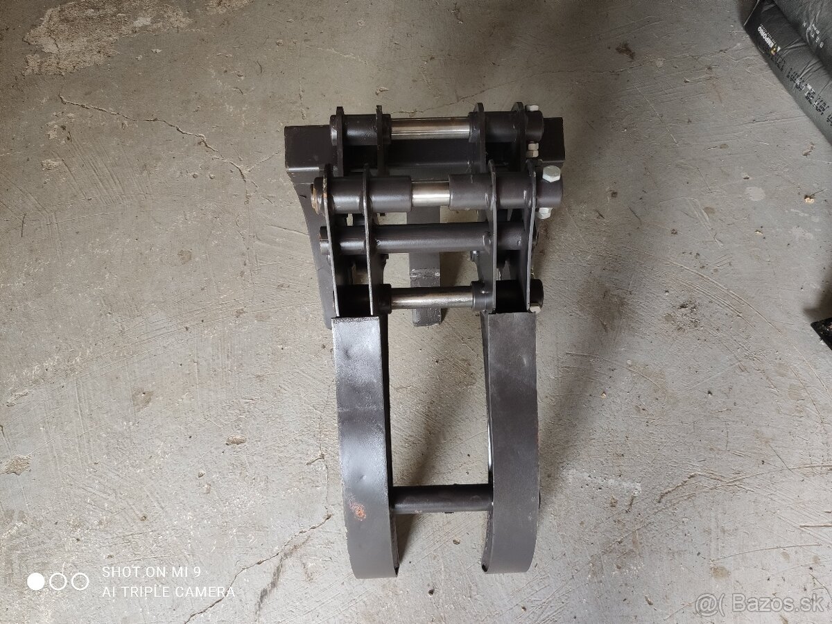 Predám kliešte na drevo na minibager. - 3